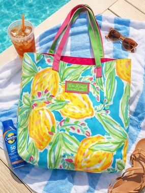Lilly Pulitzer Lemon Print Tote Bag Estee Lauder Beach Pool Resort